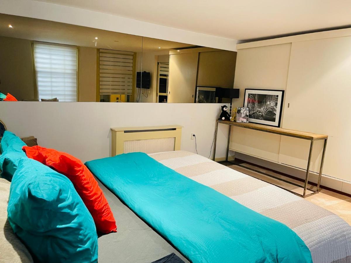 Red Light District B & B Canal View Amsterdam Esterno foto