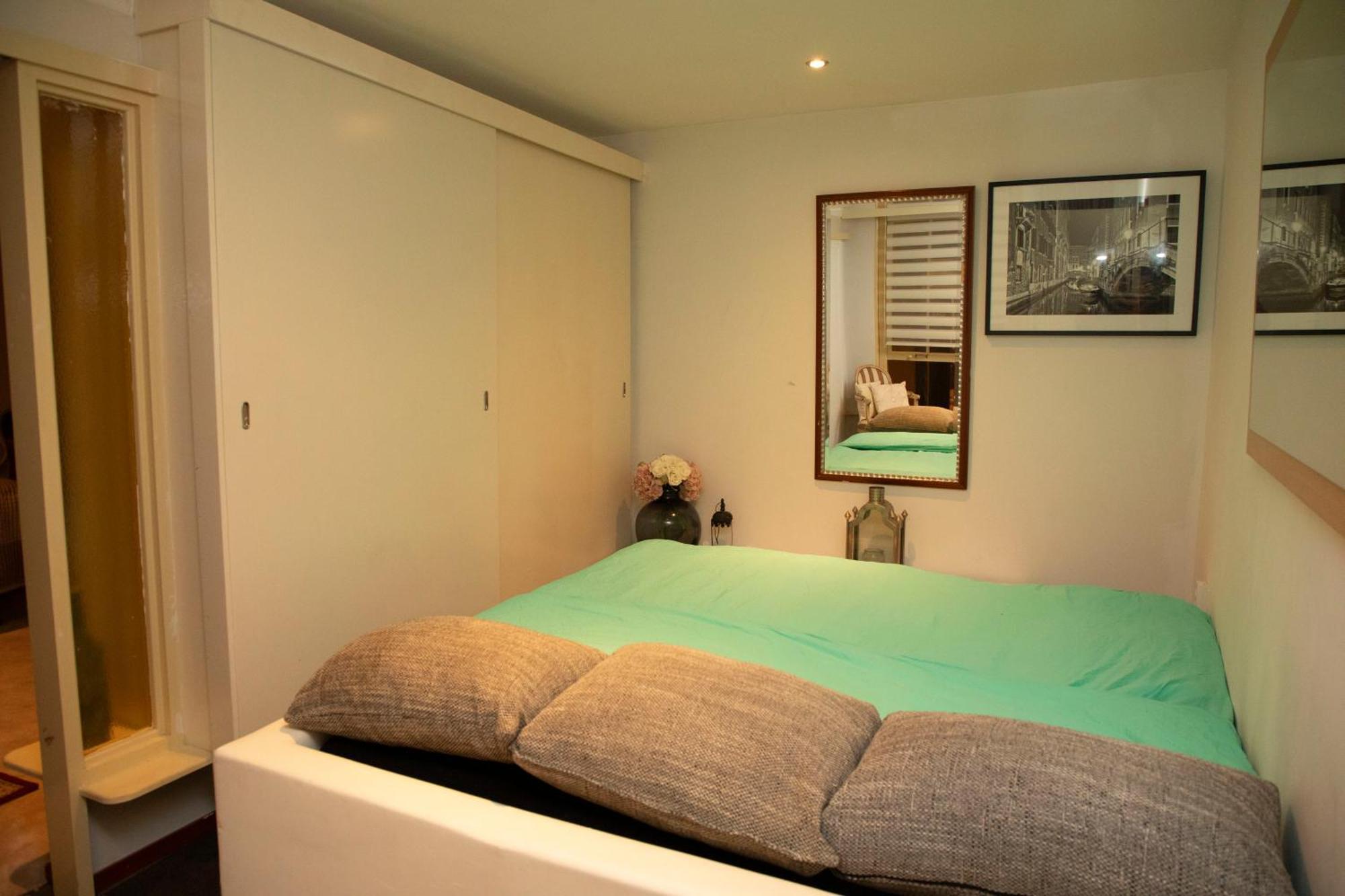 Red Light District B & B Canal View Amsterdam Esterno foto