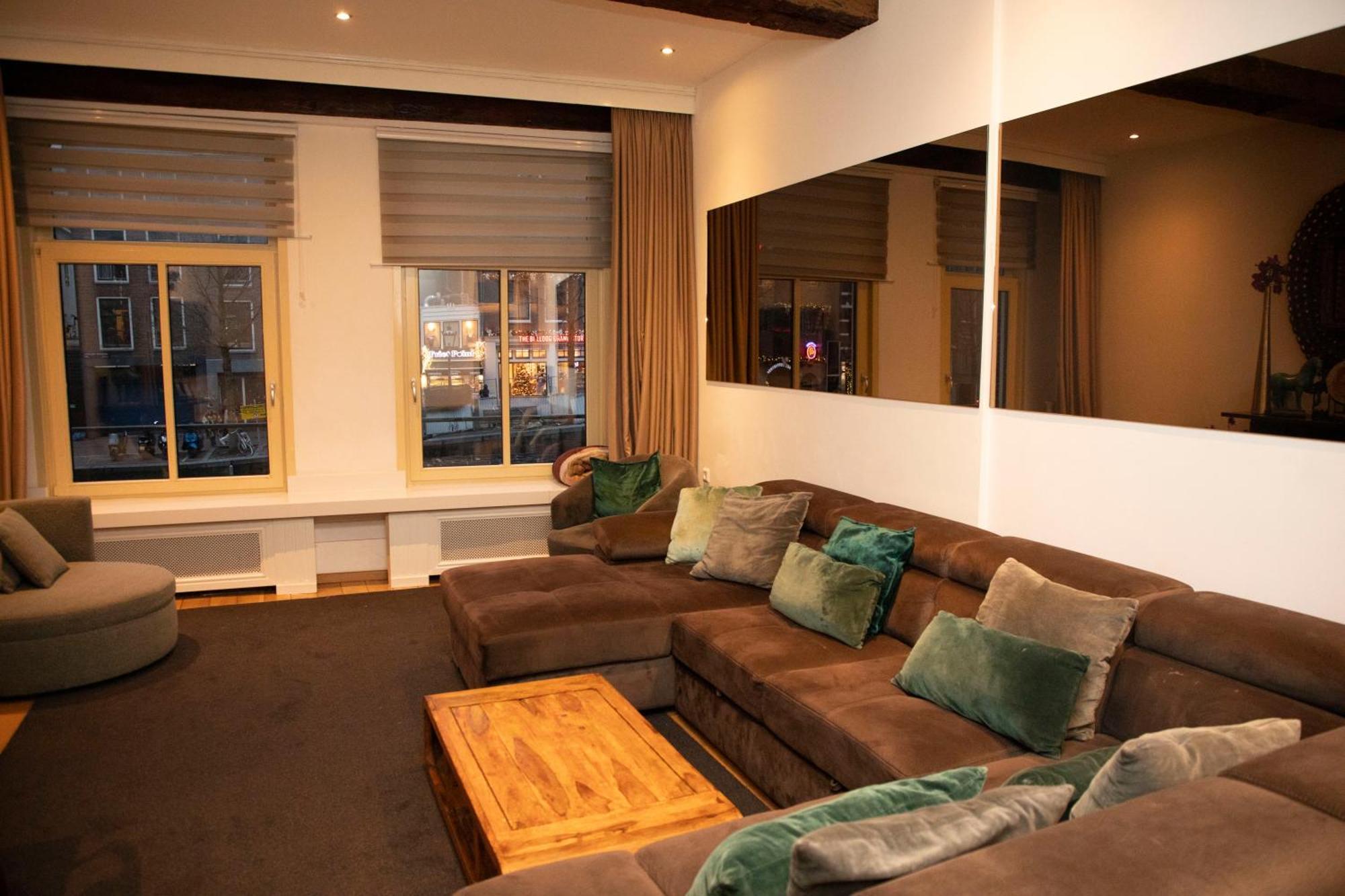 Red Light District B & B Canal View Amsterdam Esterno foto