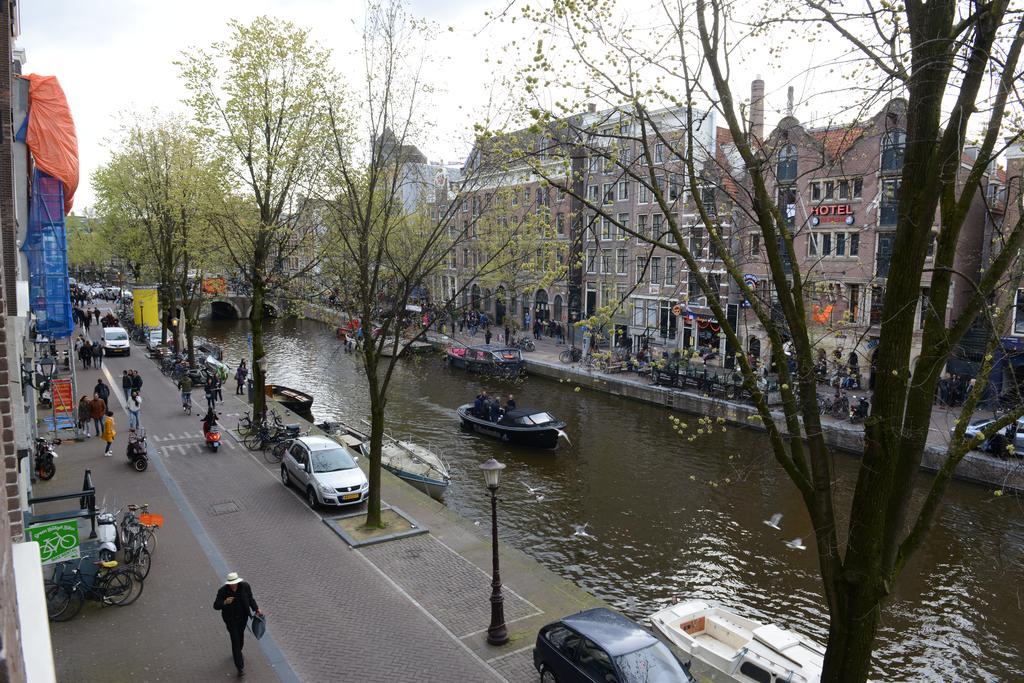 Red Light District B & B Canal View Amsterdam Esterno foto